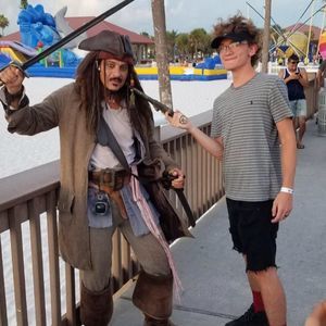 Meet your Posher, Sam